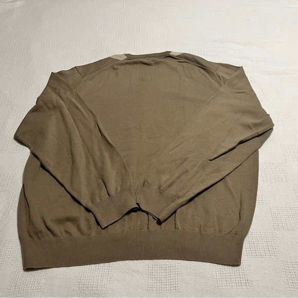 Van Heusen - Picture 8 of 11